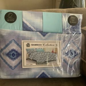 Flat sheet and fitted sheet. Four pillow cases QUEEN SIZED